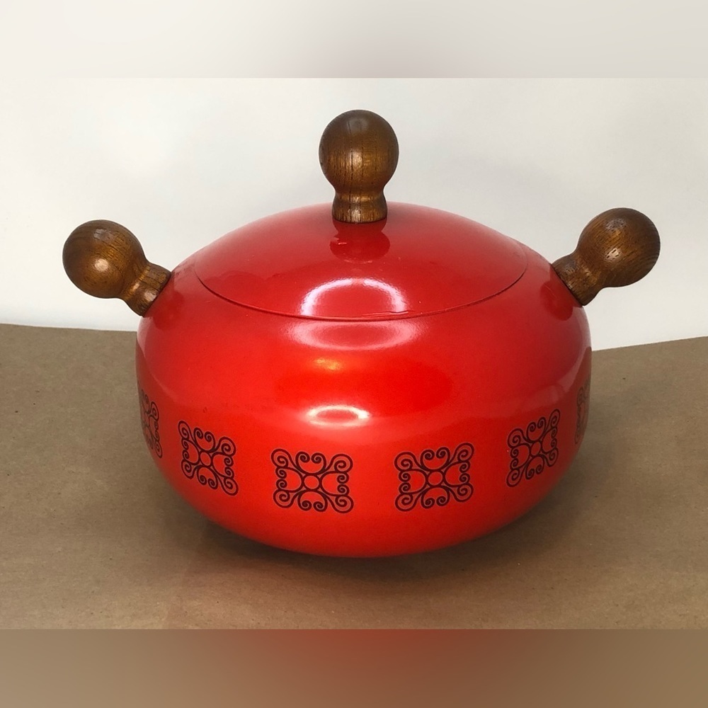Vintage Red Fondue Pot With Wood Handles